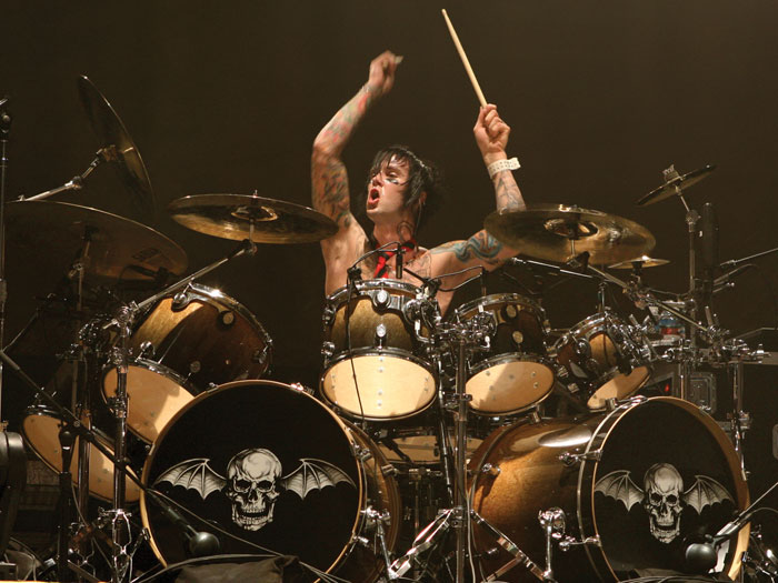 The Rev qui performe en live